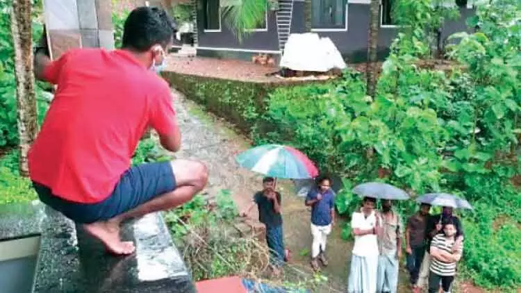 ഒ​റ്റ​പ്പെ​ടു​ത്ത​ല​ല്ല; റ​ഷീ​ദ​ലി​ക്ക് അ​യ​ൽ​ക്കാ​രു​ടെ ഹൃ​ദ​യം തൊ​ട്ട സ്വീ​ക​ര​ണം