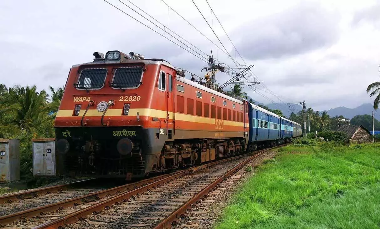 ട്രെയിൻ സർവിസുകൾ അനിശ്​ചിതകാലത്തേക്ക്​ നിർത്തി ഇന്ത്യൻ റെയിൽവേ