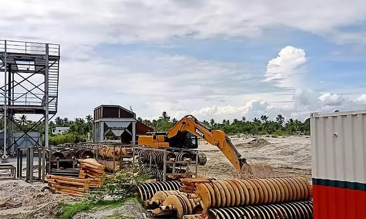 ക​രി​മ​ണ​ൽ ഖ​ന​നം: അ​നു​മ​തി​യി​ല്ലാ​തെ സ്​​പൈ​റ​ൽ യൂ​നി​റ്റ് നി​ർ​മാ​ണം