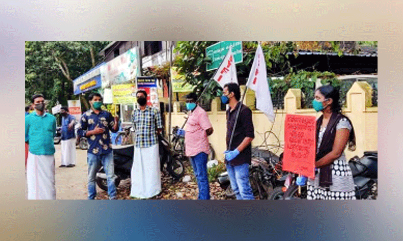 ഗു​ണ്ട​ക​ൾ ഭീ​ഷ​ണി​പ്പെ​ടു​ത്തു​ന്ന​താ​യി പരാതി പറയാനെത്തിയ കുടുംബത്തെ ​പൊലീസ് മർദിച്ചെന്ന്​