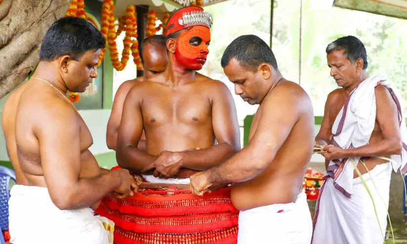 തുലാം പിറന്നു; ചിലമ്പണിയാതെ ഉത്തരകേരളം