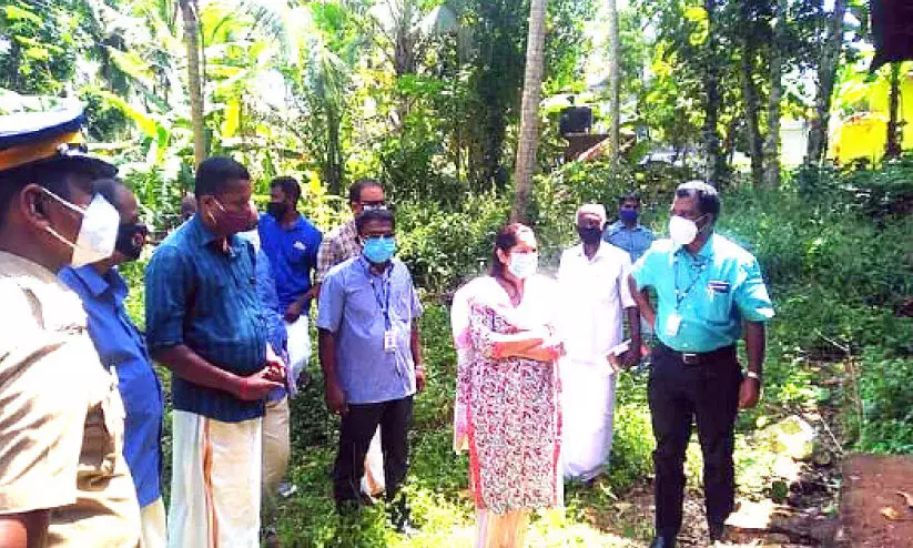 ചട്ടമ്പി സ്വാമികളുടെ തറവാട്ടിൽ സ്‌മാരകം നിർമിക്കാമെന്ന്‌ റിപ്പോർട്ട്‌