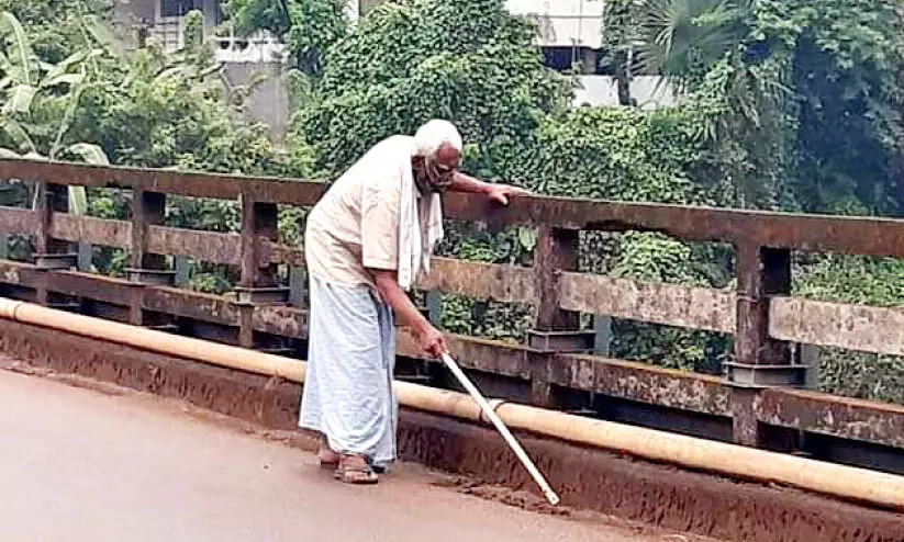 സേവനത്തിന്​ പ്രായമില്ല; പിസിയാക്കയും പാലവും എന്നും ചെറുപ്പം