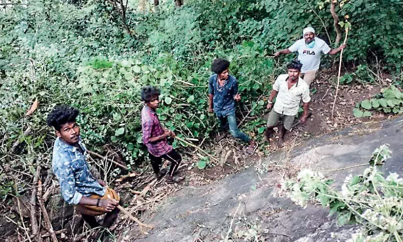 സീ​താ​ർ​കു​ണ്ടി​ലെ രക്ഷാപ്രവർത്തനം: യു​വാ​ക്ക​ൾ​ക്ക് അ​ഭി​ന​ന്ദ​ന പ്ര​വാ​ഹം