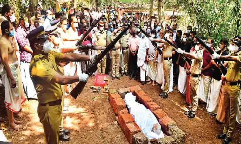 actor unnikrishnan namboothiri buried