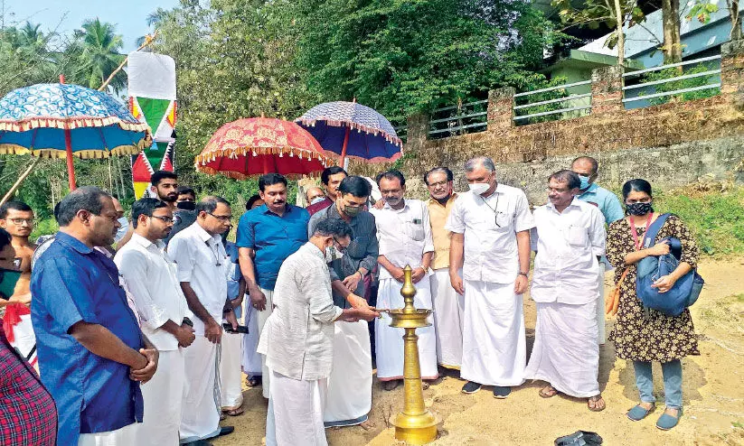 മാമാങ്ക സ്മൃതി ദീപം തെളിയിച്ചു