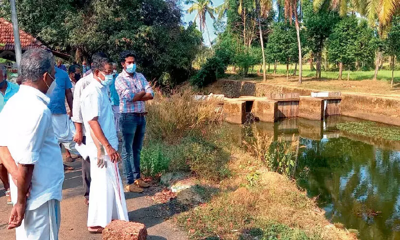 പുനർജനി തേടി വെള്ളൂർ പുഴ