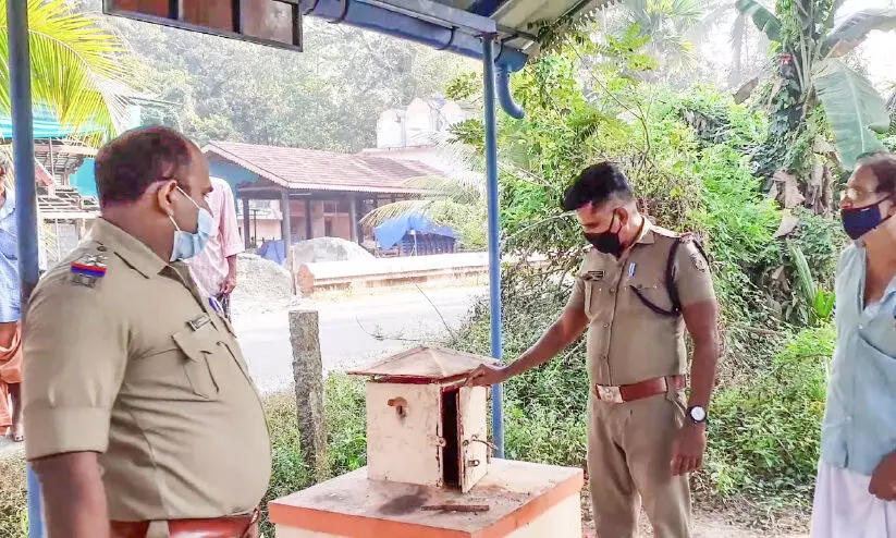 ചാത്തങ്കരി ക്ഷേത്രത്തിൽ കാണിക്കവഞ്ചി കുത്തിത്തുറന്ന് മോഷണം