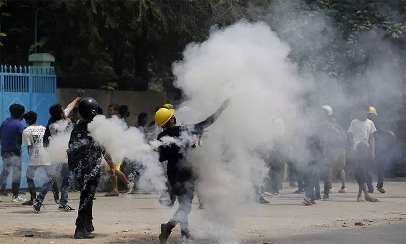 മ്യാന്മറിൽ വീണ്ടും പട്ടാള അതിക്രമം; 90ലേറെ പേർ കൊല്ലപ്പെട്ടു