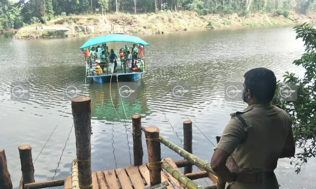 ഉല്ലാസ ബോട്ടിൽ തേക്ക് തോട്ടത്തിലെത്താം; കനോലി പ്ലോട്ടിലേക്ക് ജങ്കാർ സർവിസ് തുടങ്ങി