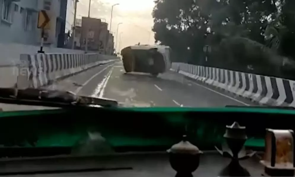 Caught on camera Rash driving leads to accident as Mahindra