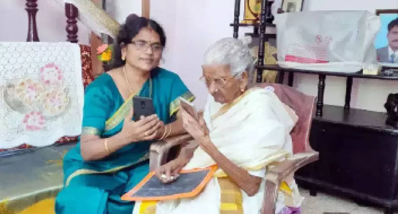 106ാം വയസിൽ നാലാം ക്ലാസ്​ തുല്യതപരീക്ഷ പാസായ ഭാഗീരഥി അമ്മ അന്തരിച്ചു