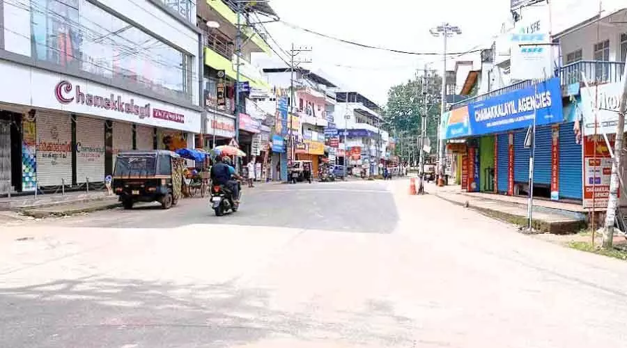 കോവിഡ് കണക്കിലെ പിഴവ്; വ്യാപാരികളും ഉപഭോക്താക്കളും ദുരിതത്തിലായി