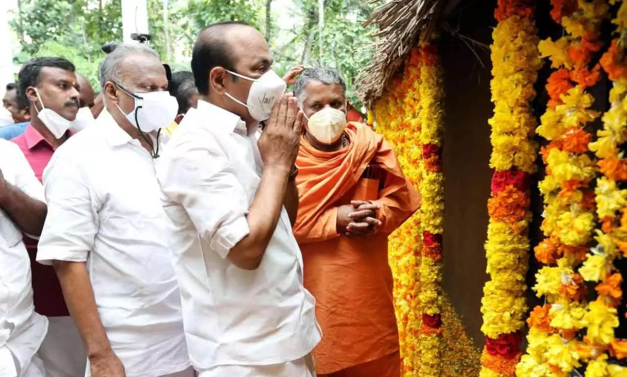 വർഗ്ഗീയതക്കെതിരെ പോരാടാൻ ഗുരുദർശനം പ്രചോദനം -പ്രതിപക്ഷ നേതാവ്