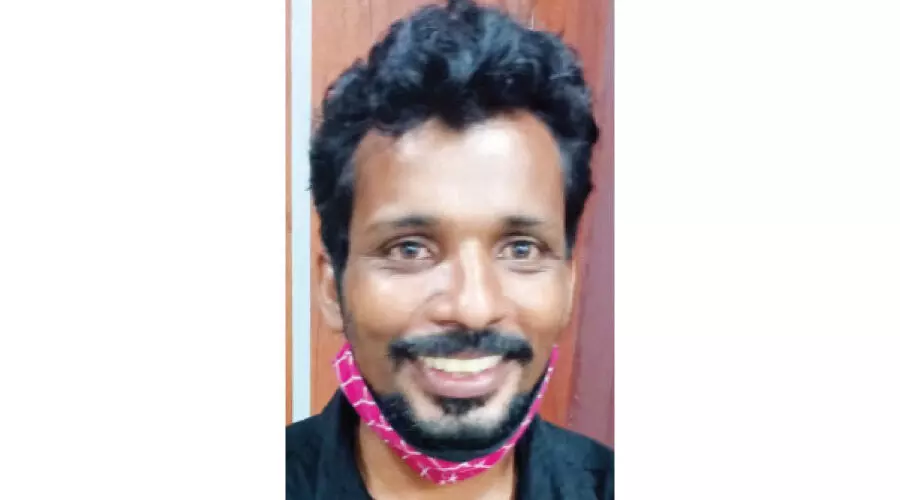 പ്ര​ണ​യം നി​ഷേ​ധി​ച്ച​തി​ന് സ്കൂ​ട്ട​ർ ക​ത്തി​ച്ചു; പ്ര​തി അ​റ​സ്​​റ്റി​ൽ