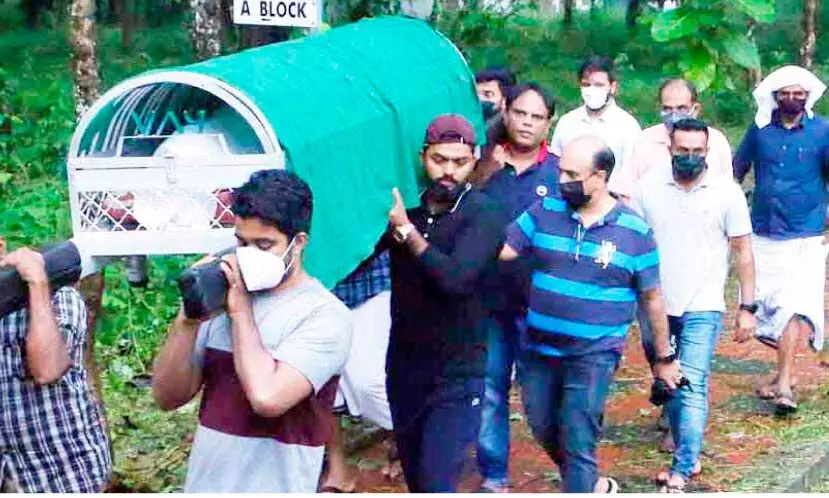 മധുരഗാനങ്ങൾ ബാക്കിയാക്കി തലശ്ശേരിയുടെ വളർത്തുപുത്രൻ യാത്രയായി