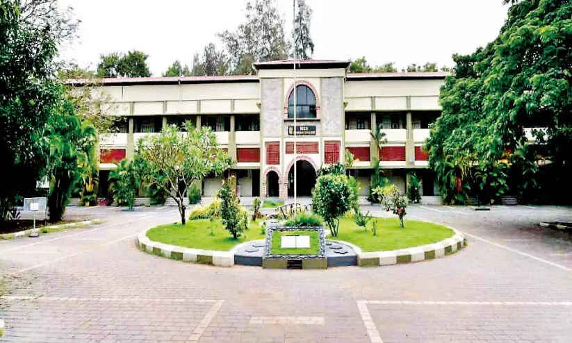 Ponnani MES College