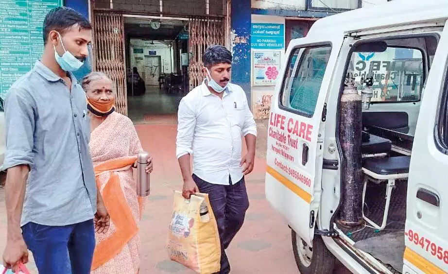 വാ​ട​ക വീ​ട്ടി​ൽ​നി​ന്ന്​ ഇ​റ​ക്കി​വി​ട്ടു; ല​ക്ഷ്മി​യ​മ്മ​ക്ക്​ ന​വ​ജീ​വ​നി​ൽ ആ​ശ്ര​യം