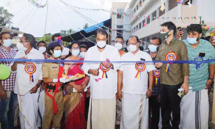 അധ്യാപകർ വാക്സിൻ എടുക്കാത്തത്​  പ്രോത്സാഹിപ്പിക്കാൻ കഴിയില്ല -മന്ത്രി