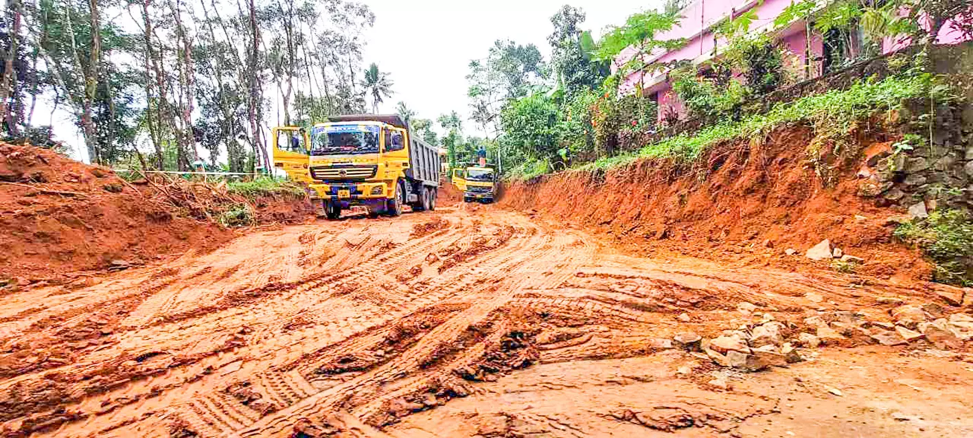 പെർമിറ്റി​െൻറ മറവിൽ വ്യാപക മണ്ണെടുപ്പ്