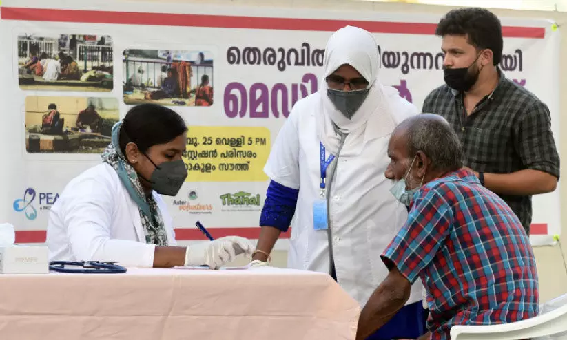 Medical camp holding the hand of street life and providing relief