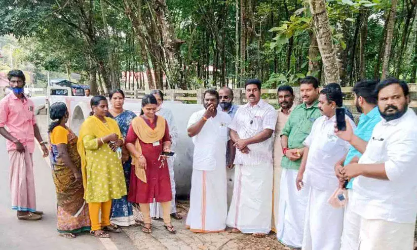 കെ -റെയിൽ: പ്രതിഷേധക്കാർ സംഘടിച്ചു; ഉദ്യോഗസ്ഥരെത്തിയില്ല