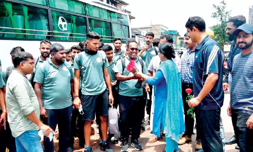 മലയാളിക്കരുത്തുമായി ഗുജറാത്ത് ടീമെത്തി