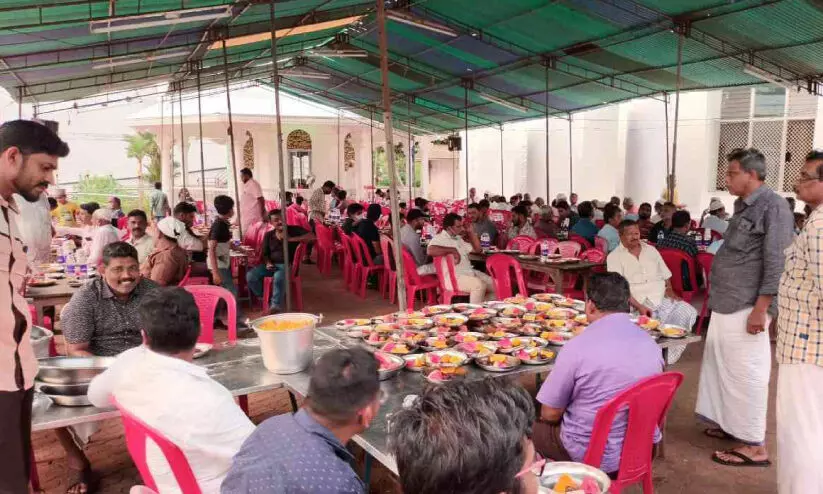 സ്നേഹവിരുന്നായി ആലംകോട് ജുമാമസ്ജിദിലെ ഇഫ്താർ