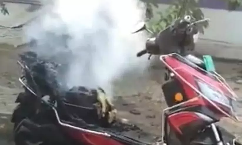 e bike catches fire in Hosur