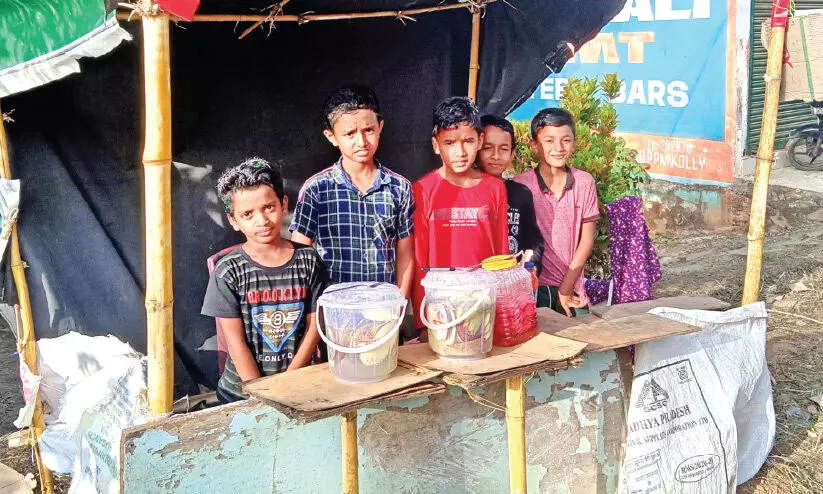 വീ​ണ്ടും ക​ട തു​റ​ക്കാ​നാ​യി; കു​ട്ടി​ക്ക​ച്ച​വ​ട​ക്കാ​ർ ഹാ​പ്പി​യാ​ണ്