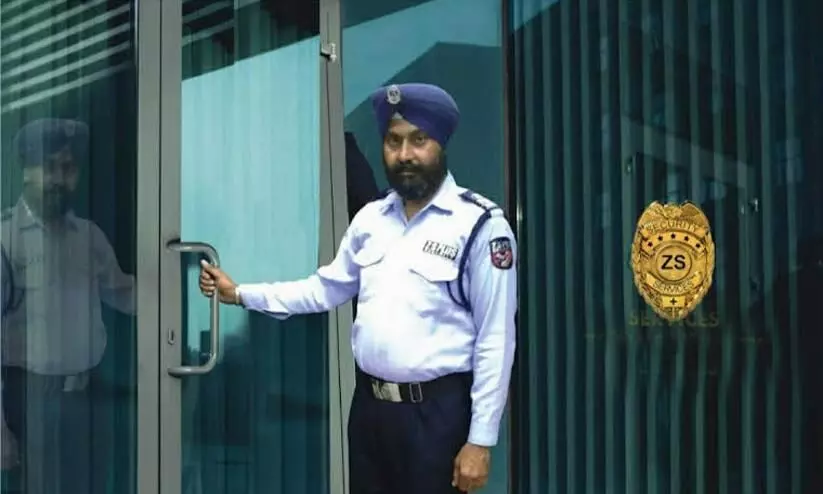 Over 100 Sikh security guards lose job over clean shave requirement in Canada’s Toronto