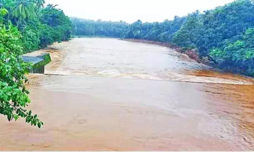 മയ്യഴി പുഴയിൽ ജലനിരപ്പ്‌ ഉയർന്നു; മലയോരം ജാഗ്രതയിൽ