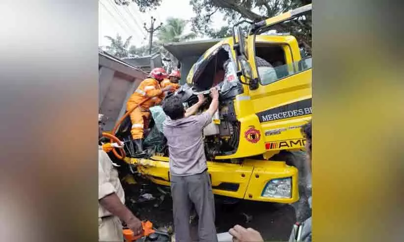 മടവൂരിൽ ടിപ്പർ ലോറികൾ കൂട്ടിയിടിച്ചു; ഒരാൾക്ക് പരിക്ക്