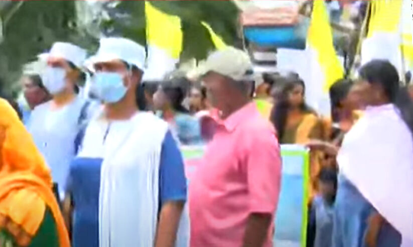 Sea attack: Latin Catholic Church marches to Secretariat with fishing boat |  Sea attack: Latin Catholic Church marches to Secretariat with fishing boat