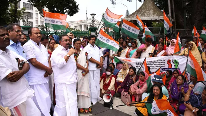 യു.ഡി.എഫ് സർക്കാർ അധികാരത്തിൽ വന്നാൽ ആശാ പ്രവർത്തകരെ സർക്കാർ ജീവനക്കാരാക്കും- എം.എം ഹസൻ