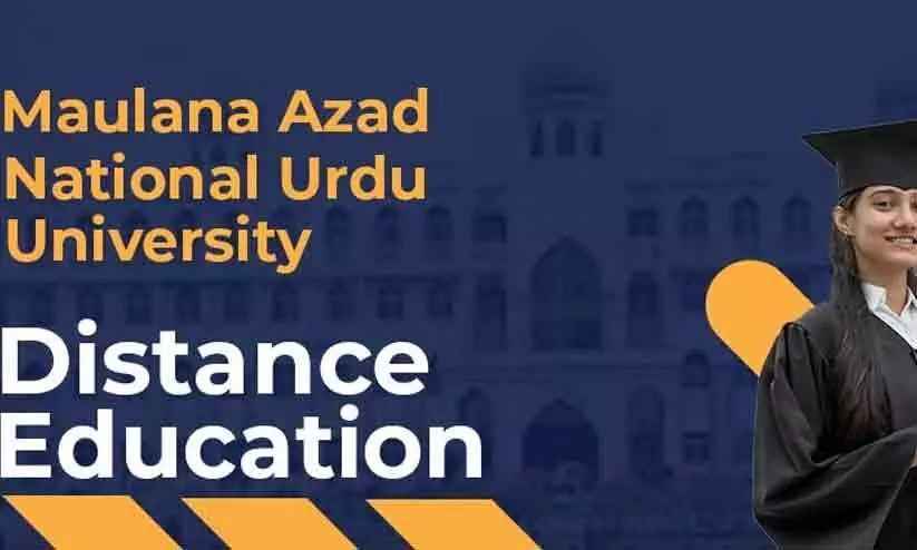 മൗ​ലാ​ന ആ​സാ​ദ് നാ​ഷ​ന​ൽ ഉ​ർ​ദു വാ​ഴ്സി​റ്റി​യി​ൽ ഡി​ഗ്രി, പി.​ജി വി​ദൂ​ര വി​ദ്യാ​ഭ്യാ​സം