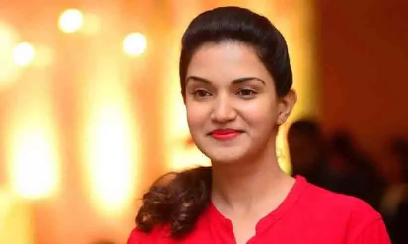 Honey  Rose  Opens Up About Fan  Bulid  Temple For Actress