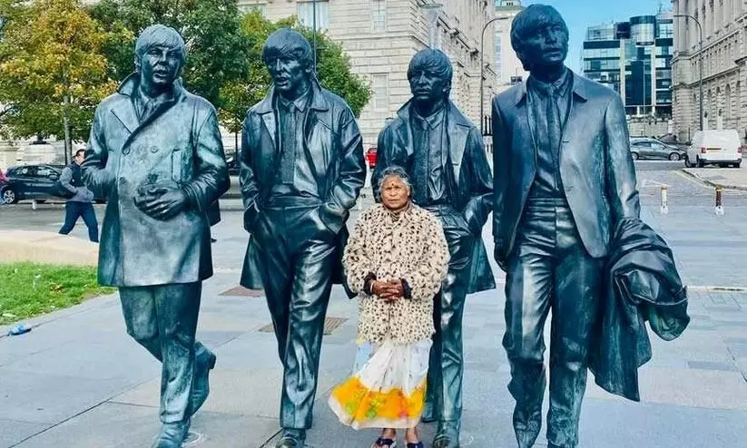 National Film Award Winner  Najiyamm Shares Her  liverpool Picture