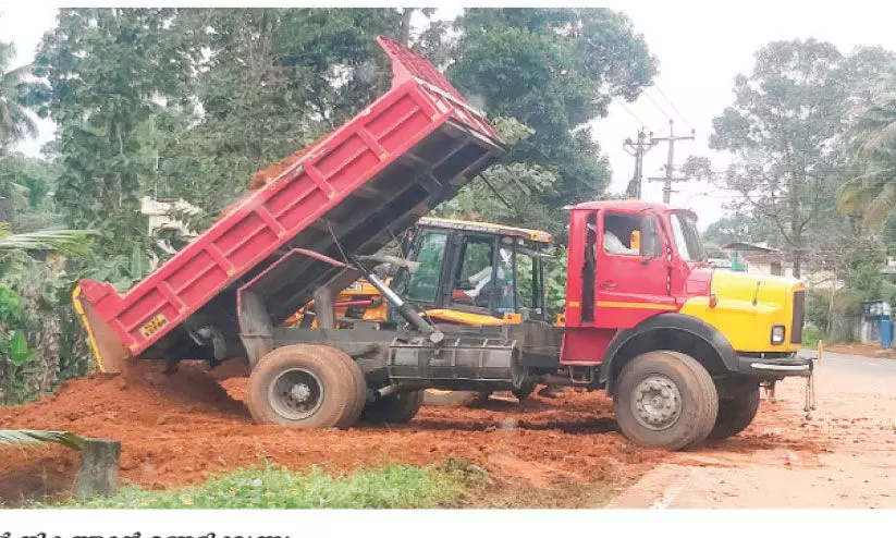 പത്തനംതിട്ടയിലെ നിലംനികത്തല്‍;  അനുമതി നേടിയതിന്​ പിന്നില്‍ വന്‍ ക്രമക്കേട്