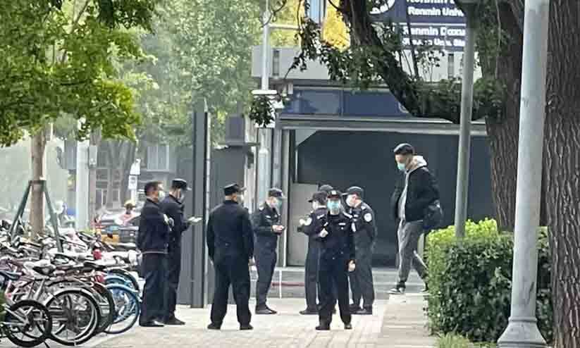 Unusual protests in China against president Xi Jinping before party congress China covid: rare protest against president Xi before party congress