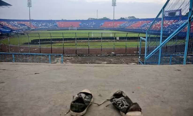 Indonesia will demolish stadium where football fans died in a hurry Indonesia will demolish Malang stadium where stampede killed 133 people