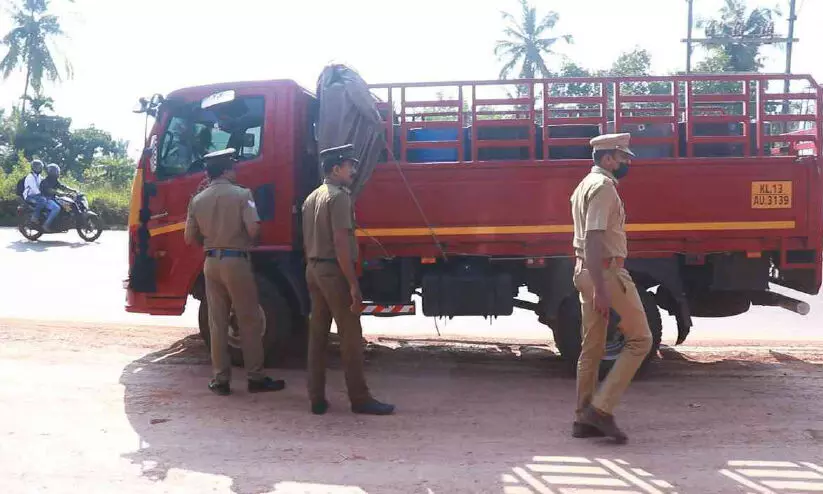 മോട്ടോർ വാഹനവകുപ്പ് പരിശോധന; 20 വാഹനങ്ങൾക്കെതിരെ നടപടി