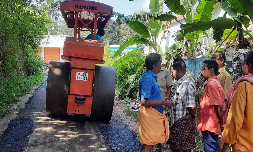 നിർമാണത്തിലെ അപാകത: കുഴികളടപ്പിച്ച് വിജിലൻസ് വിഭാഗം