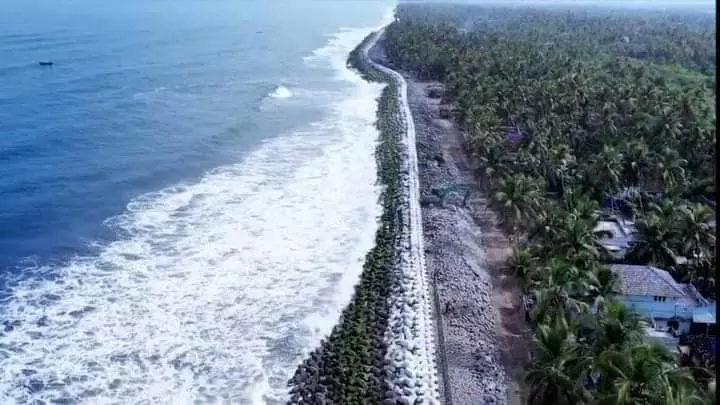 ചെല്ലാനം ഗ്രാമത്തെ സുരക്ഷിതമാക്കിയ ടെട്രാപോഡ് നിര്‍മാണം 71 ശതമാനം പൂര്‍ത്തിയാക്കിയെന്ന് പി. രാജീവ്