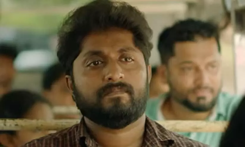 Dhyan Sreenivasan Movie Bullet Diaries Njanum En Aadu  Video Out