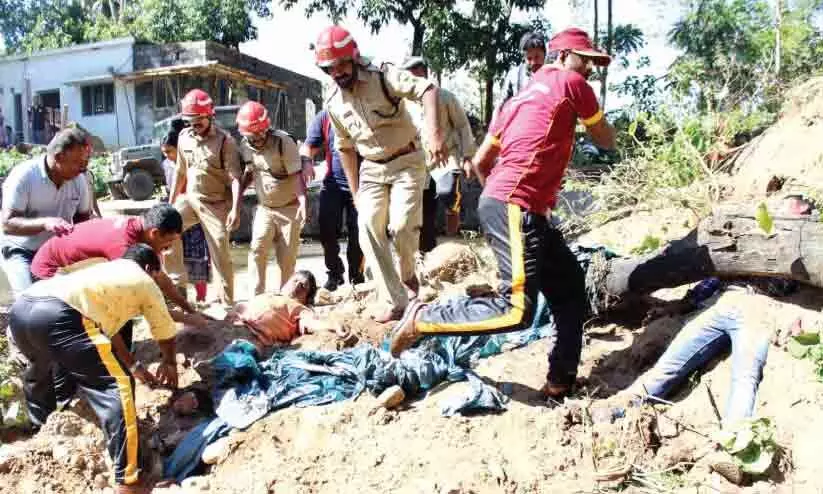 പേമാരി ജാഗ്രത നിർദേശം, പ്രളയസാധ്യത മുന്നറിയിപ്പുകള്‍; മോക്ഡ്രില്ലിൽ ആശങ്ക കൗതുകത്തിന് വഴിമാറി