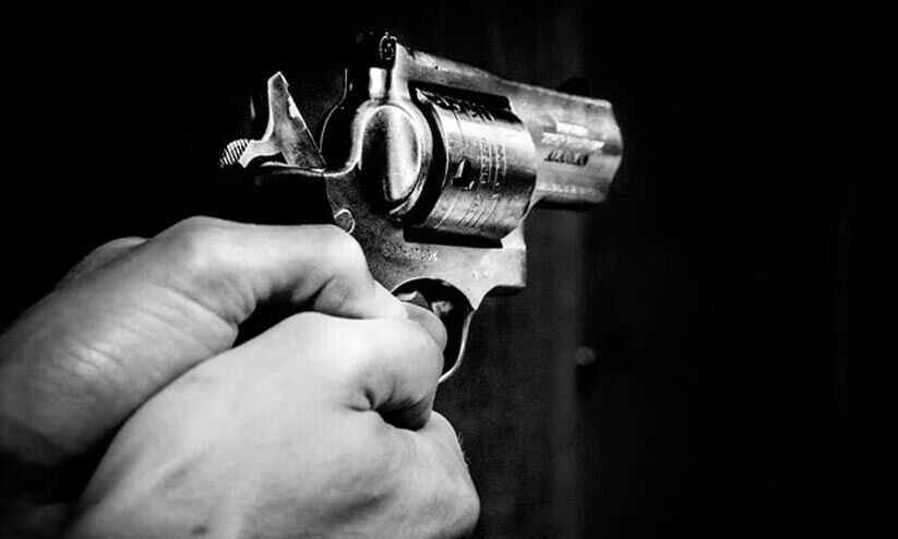 16-year-old shoots and kills mother of teenager who raped her 16-year-old Delhi girl shoots mother of teenager who raped her: Police