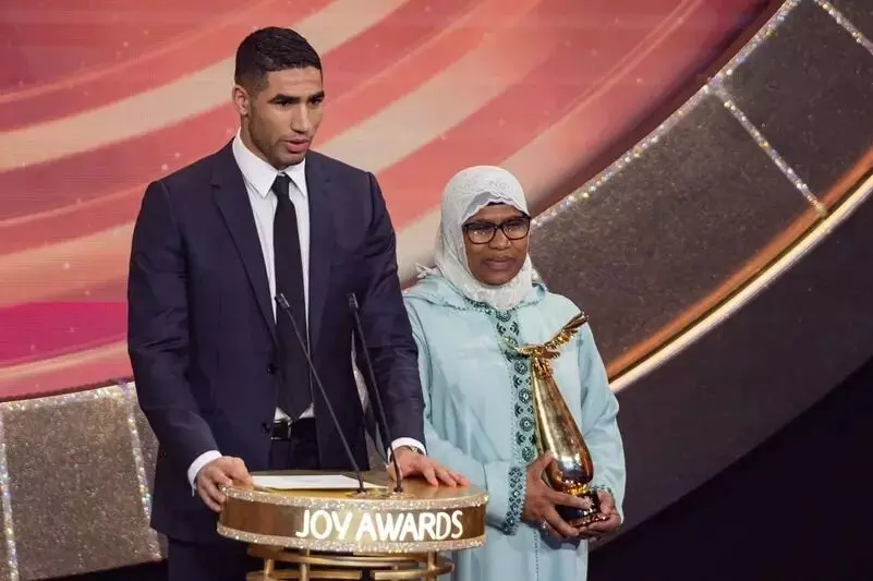 Moroccan football player Ashraf Hakimi won the award for the best male sports talent.