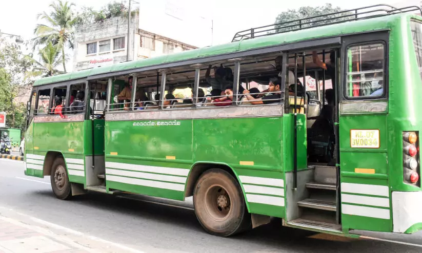 private bus