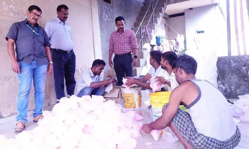 മാരക രാസവസ്തു കലർത്തിയ 1000 പാക്കറ്റ് ബോംബെ മിഠായി പിടികൂടി